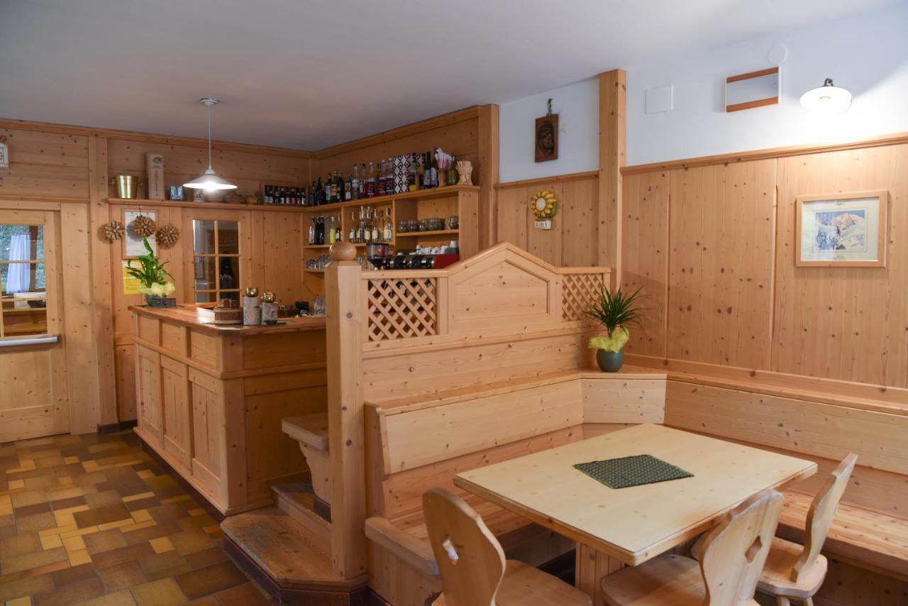 Albergo Sporting Пейо Фонти Екстериор снимка