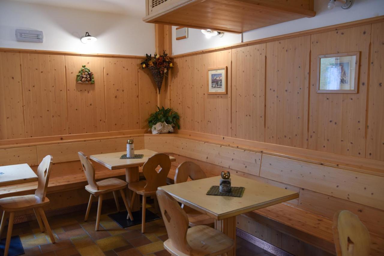 Albergo Sporting Пейо Фонти Екстериор снимка