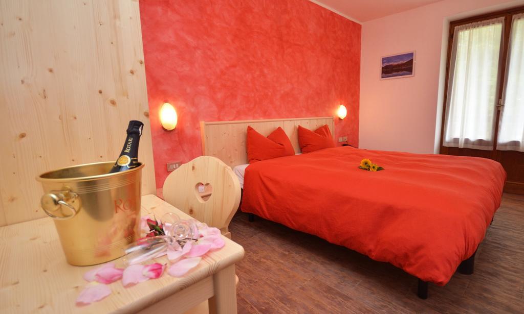 Albergo Sporting Пейо Фонти Екстериор снимка