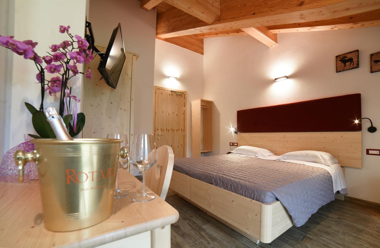 Albergo Sporting Пейо Фонти Екстериор снимка